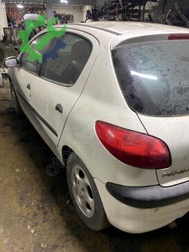 Peugeot 206 Arka Çamurluk çıkma parça