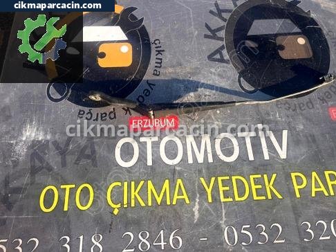 Peugeot 206 Silecek Kolu çıkma parça