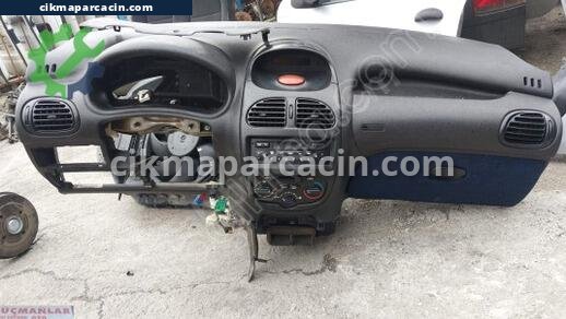 Peugeot 206 Torpido çıkma parça