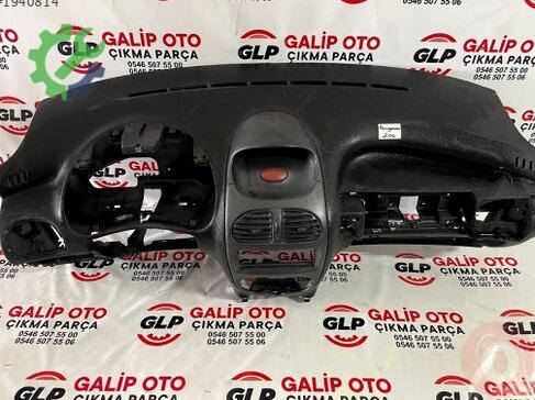 Peugeot 206 Torpido çıkma parça
