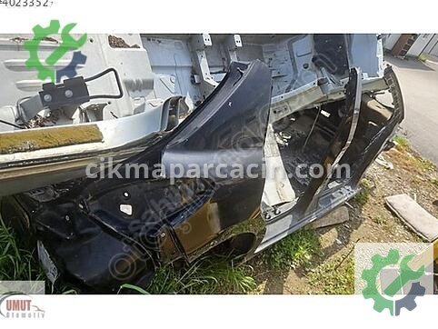 Peugeot 207 Sağ Arka Çamurluk çıkma parça