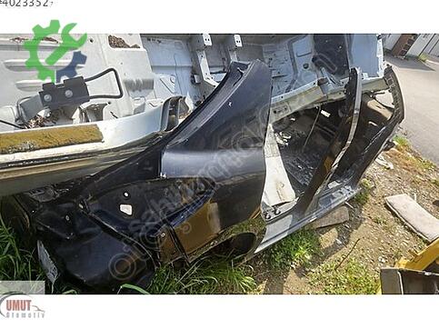 Peugeot 207 Sağ Arka Çamurluk çıkma parça