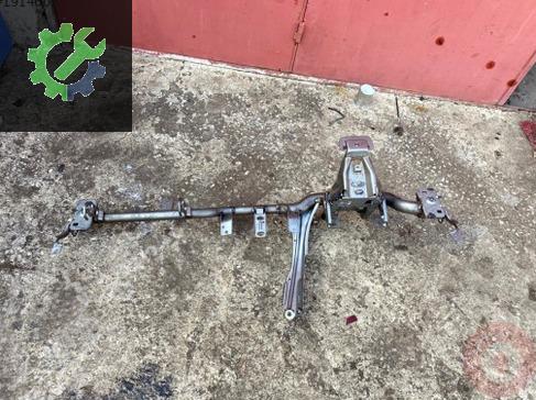 Peugeot 207 Göğüs Demiri çıkma parça