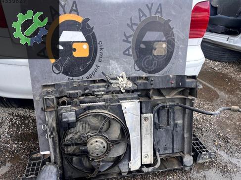 Peugeot 207 Radyatör çıkma parça