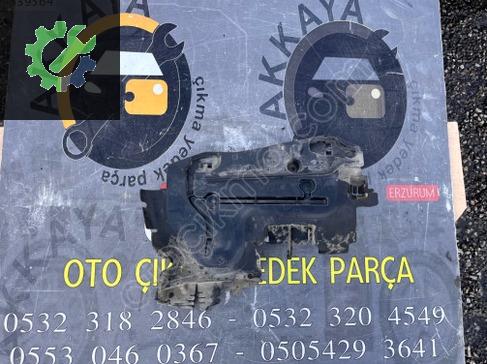 Peugeot 207 Radyatör 9680057380 çıkma parça