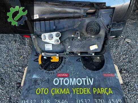 Peugeot 207 Kapı Döşemesi çıkma parça