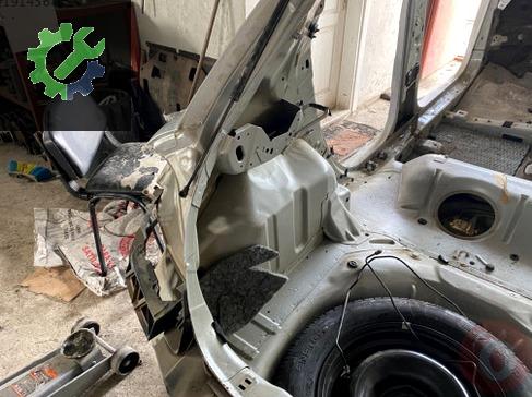 Peugeot 207 Sol Arka Çamurluk çıkma parça