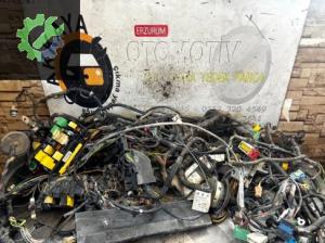 PEUGEOT 208 1.4 HDI EURO 5 ÇIKMA MOTOR İÇİ-TORPİDO-GÖĞÜS TESİSATI