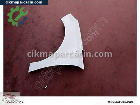 Peugeot 208 Çamurluk çıkma parça