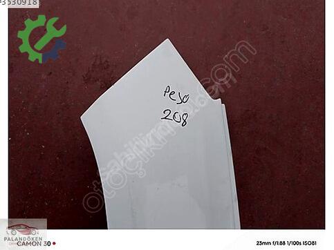 Peugeot 208 Çamurluk çıkma parça