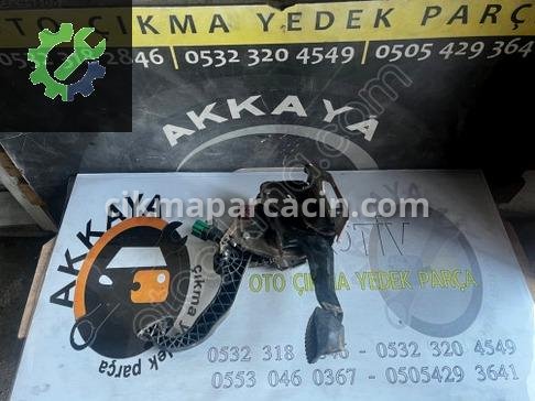 Peugeot 208 Pedal çıkma parça