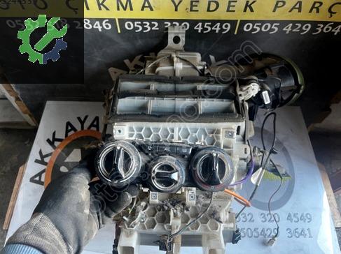Peugeot 208 Klima Kontrol Paneli çıkma parça