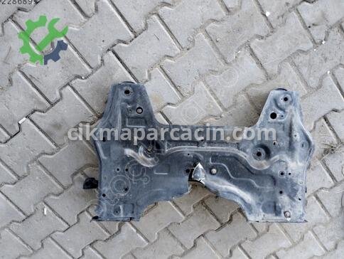 Peugeot 208 Travers çıkma parça