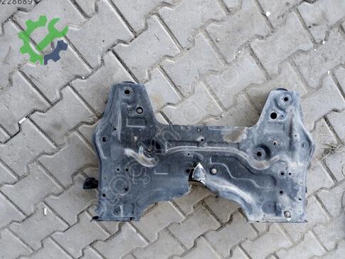 Peugeot 208 Travers çıkma parça