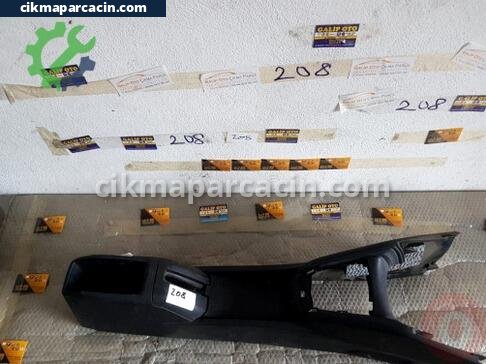Peugeot 208 Orta Konsol çıkma parça