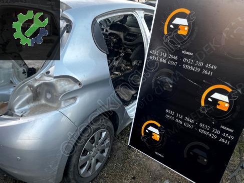 Peugeot 208 Sağ Arka Çamurluk çıkma parça