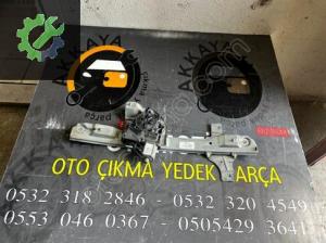 Peugeot 208 Sağ ön Cam Krikosu Orjinal Çıkma
