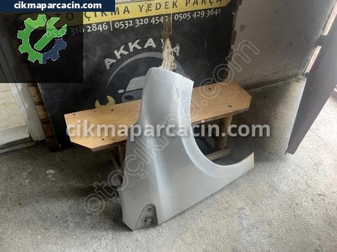 Peugeot 208 Sağ Ön Çamurluk çıkma parça
