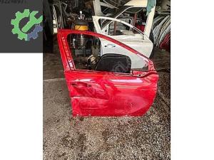 PEUGEOT 208 SAĞ ÖN KAPI ÇIKMA ORJİNAL