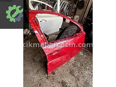 Peugeot 208 Sağ Ön Kapı çıkma parça