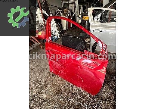 Peugeot 208 Sağ Ön Kapı çıkma parça