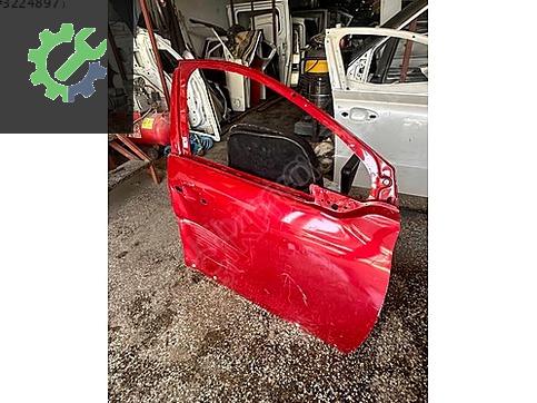 Peugeot 208 Sağ Ön Kapı çıkma parça