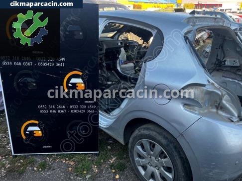 Peugeot 208 Sol Arka Çamurluk çıkma parça