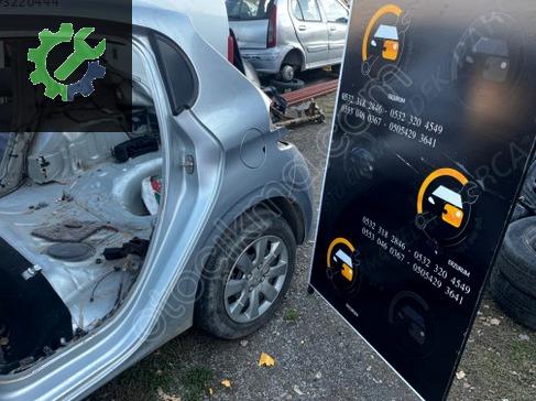 Peugeot 208 Sol Arka Çamurluk çıkma parça