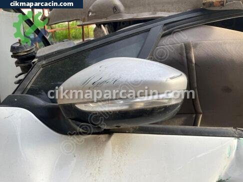 Peugeot 208 Ayna çıkma parça