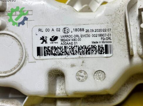 Peugeot 208 Sol Sis Farı 9824241480 çıkma parça