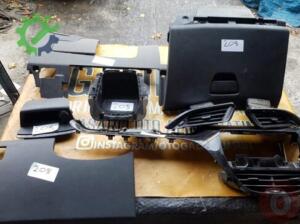 Peugeot 208 Torpido Alt Plastik Hatasız Orjinal Çıkma
