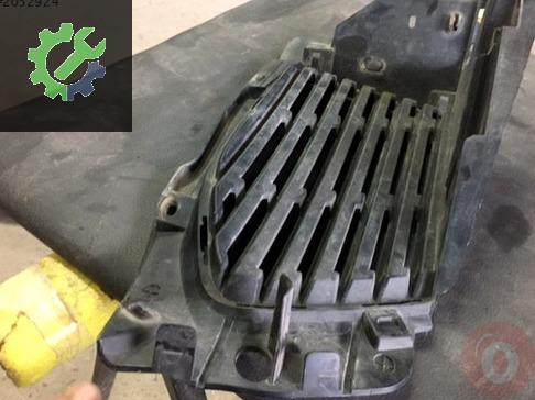 Peugeot 3008 Tampon Izgarası 9810870377 çıkma parça