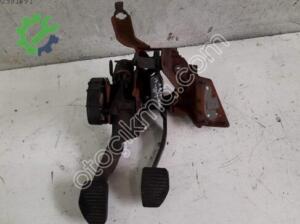 PEUGEOT 3008  – 1.6 BENZİNLİ PEDAL TAKIMI