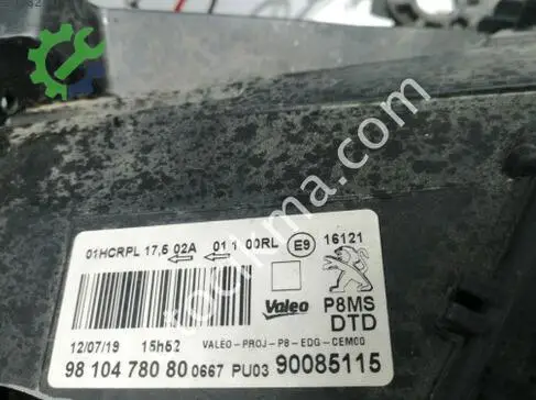 Peugeot 3008 Sağ Ön Far 90085115 çıkma parça