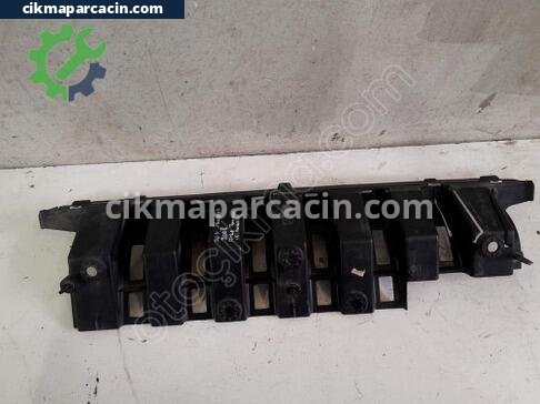 Peugeot 3008 Tampon Braketi çıkma parça