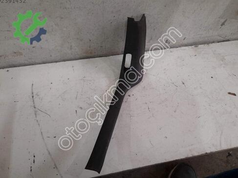 Peugeot 3008 Bakalitler çıkma parça