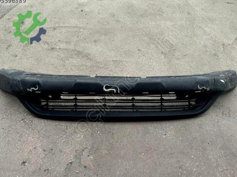 Peugeot 3008 Tampon Izgarası çıkma parça