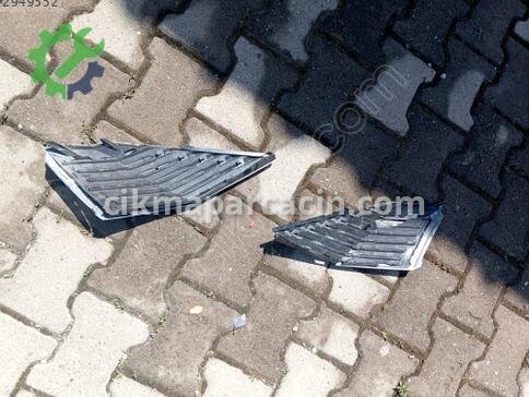 Peugeot 3008 Tampon Izgarası 9836826877 çıkma parça