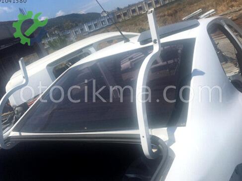 Peugeot 301 Arka Cam çıkma parça