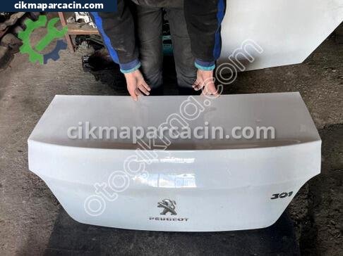 Peugeot 301 Bagaj Kapağı çıkma parça