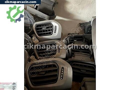 Peugeot 301 Kalorifer Izgarası çıkma parça