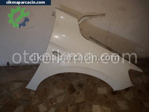 Peugeot 301 Sağ Ön Çamurluk çıkma parça