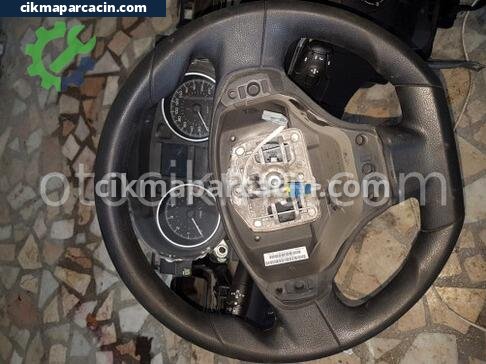 Peugeot 301 Silecek Kolu çıkma parça