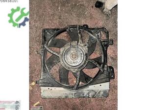 Peugeot 301 2020-2024 Fan Paneli Çıkma