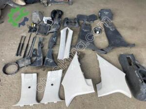 Peugeot 301 iç döşeme plastikleri