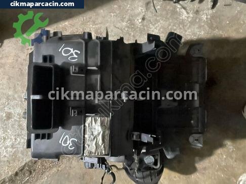 Peugeot 301 Kalorifer Kutusu çıkma parça
