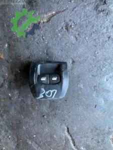 Çıkma Orijinal Cam Düğmesi Peugeot 301