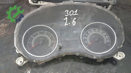 Peugeot 301 Gösterge çıkma parça