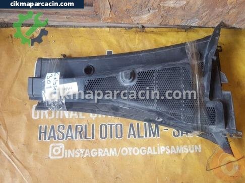 Peugeot 301 Ön Cam Izgarası çıkma parça