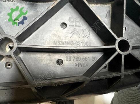 Peugeot 301 Tampon Braketi çıkma parça